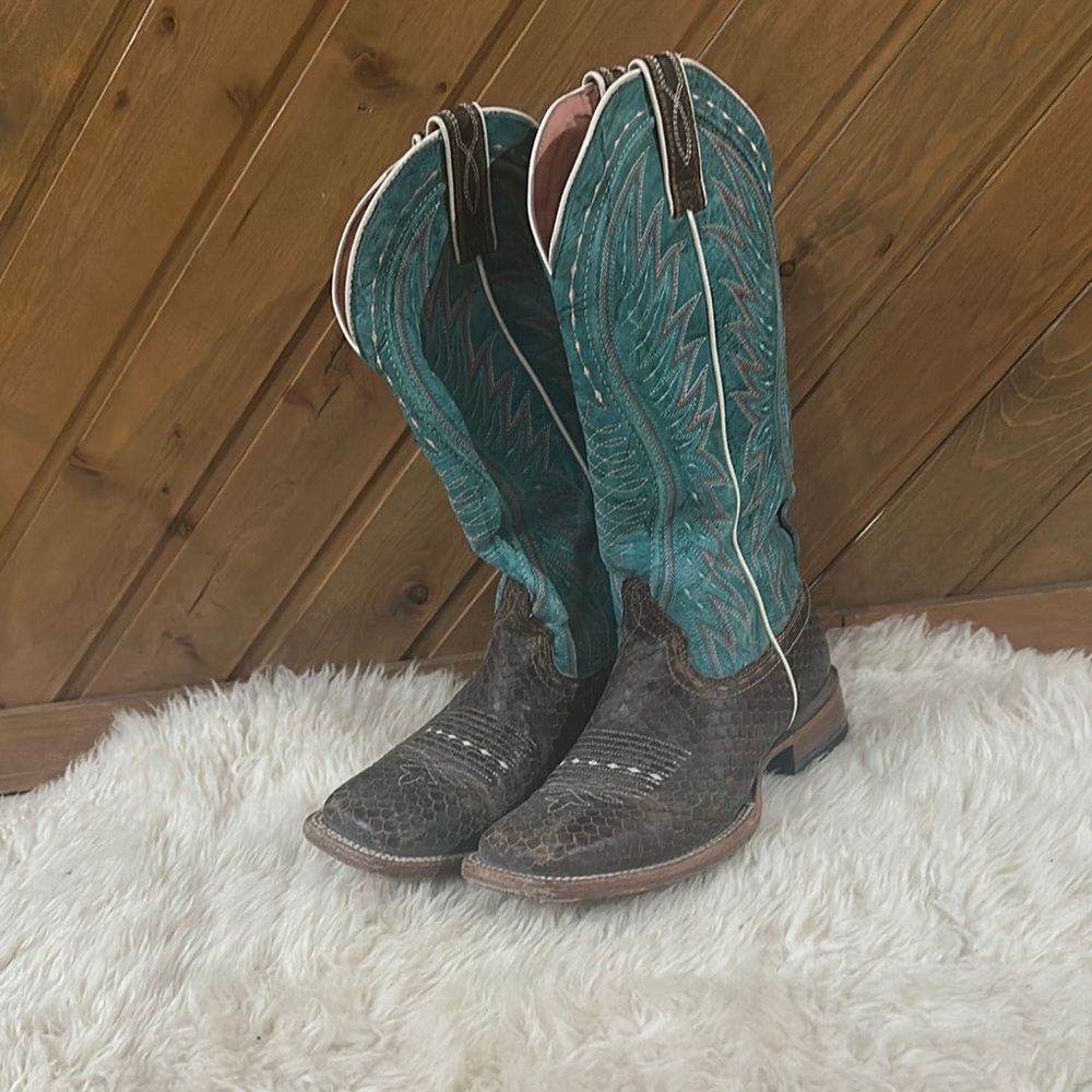 Ariat Turquoise and Dark Brown Cowboy Boots
